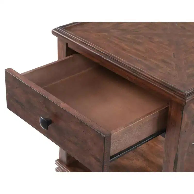 Tavolino con cassetto Bridgton Square in ciliegio - Alaterre Furniture