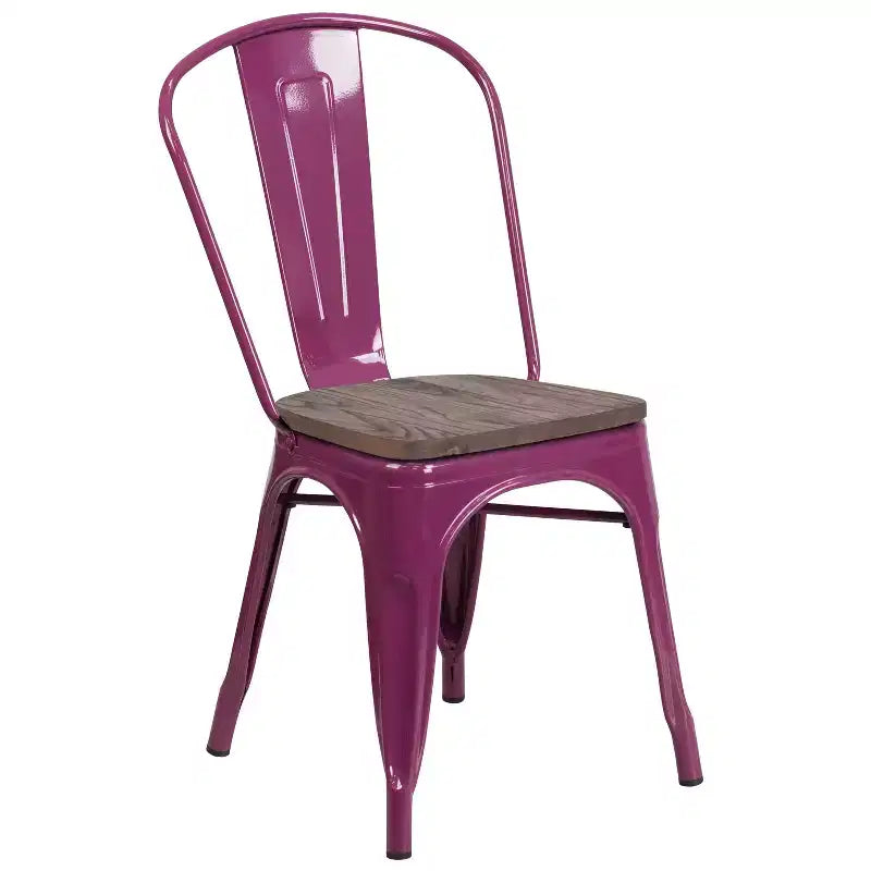 Sedia da pranzo impilabile in metallo colorato con seduta in legno