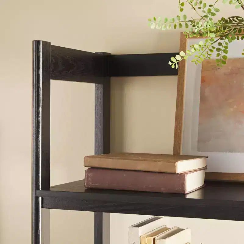 Libreria scanalata da 70 pollici con cassetti
